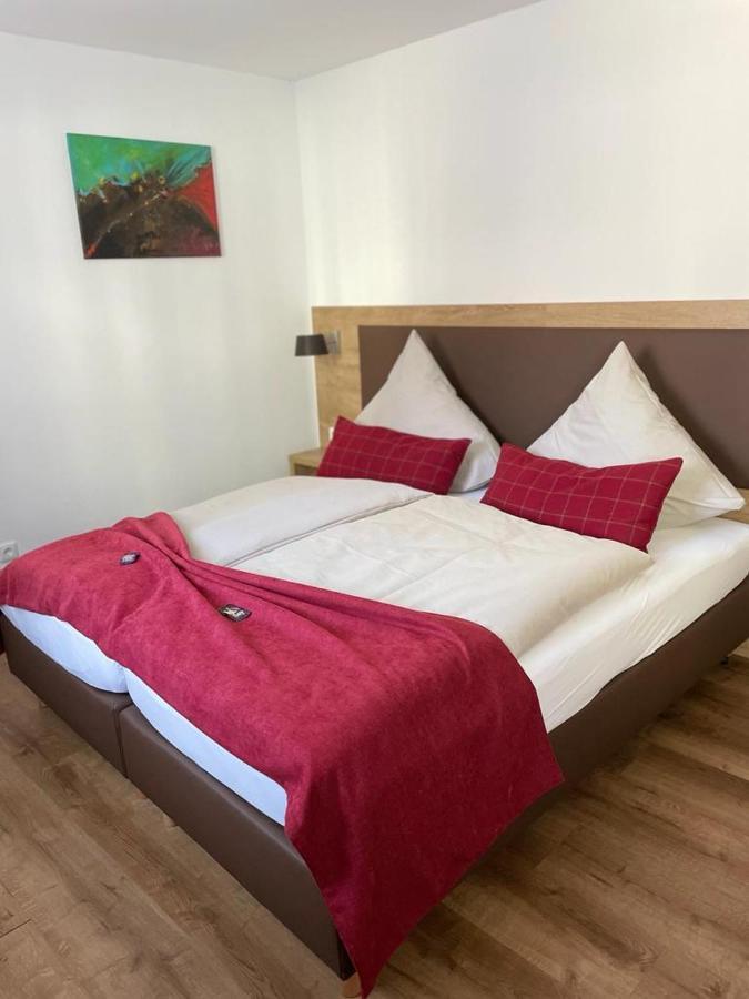 Landgasthaus Zur Linde Pleiskirchen 외부 사진