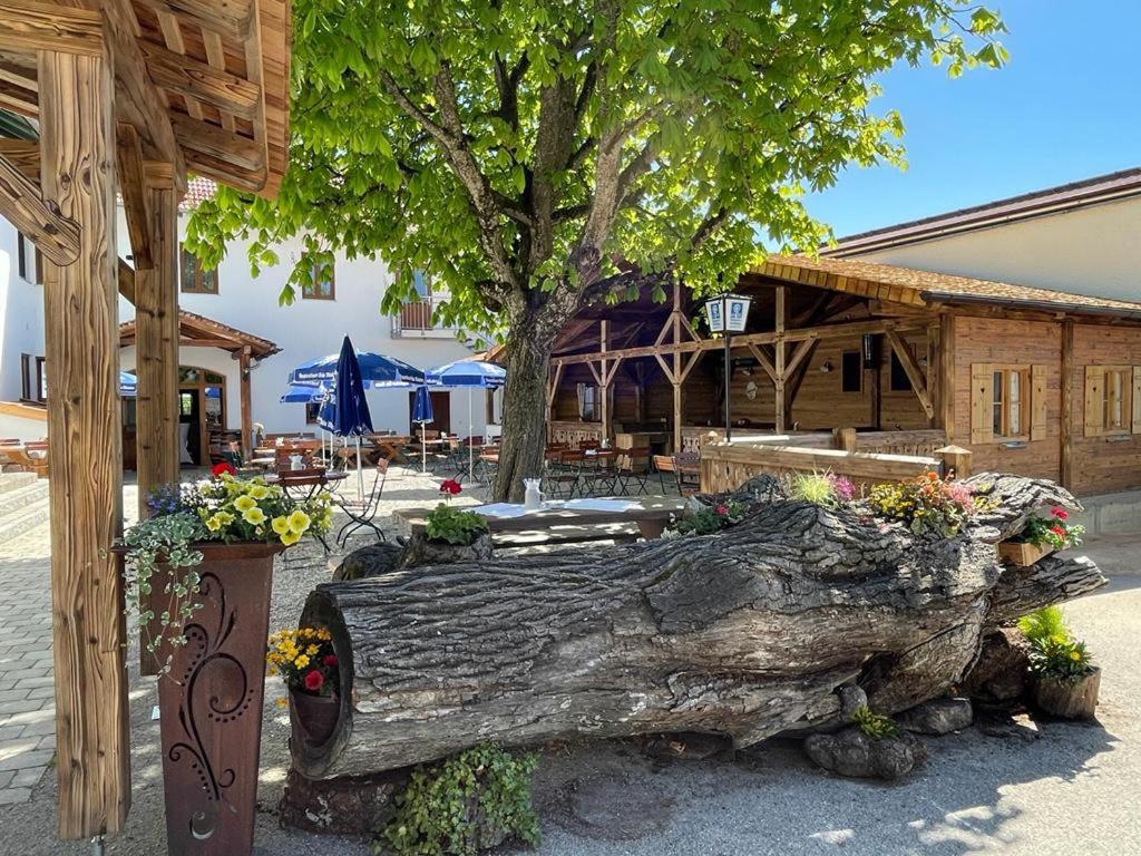 Landgasthaus Zur Linde Pleiskirchen 외부 사진