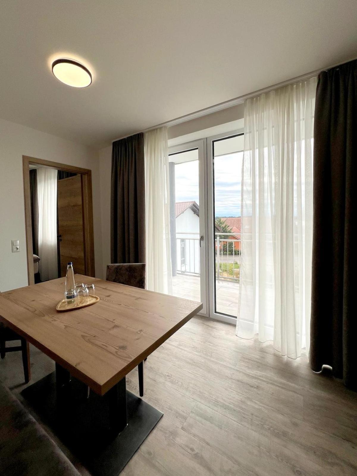 Landgasthaus Zur Linde Pleiskirchen 외부 사진